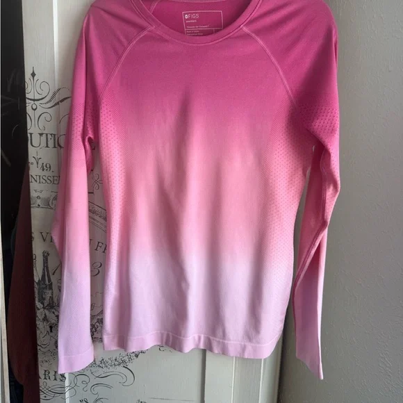 Very Gently Preowned F’ing Pink Ombré Salta Seamless Underscrub W/Tiny defect - Picture 9 of 11